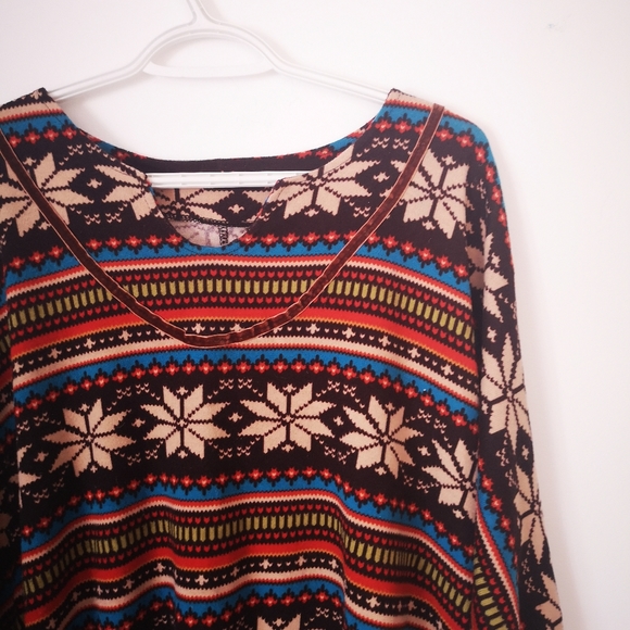 Colorful Poncho - Picture 4 of 5